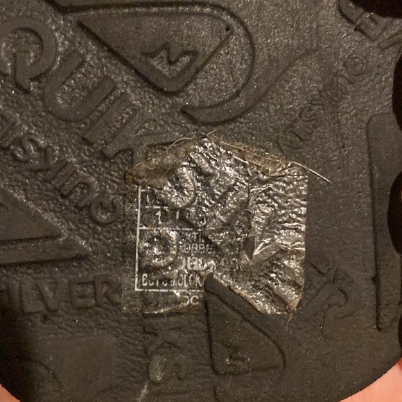 Quiksilver kids flip flops size 1 - Picture 3 of 3